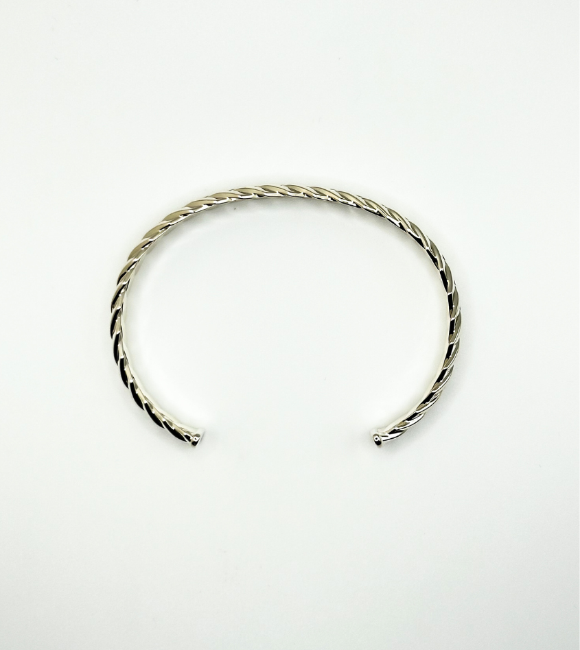 Interlocking Chain Bangle