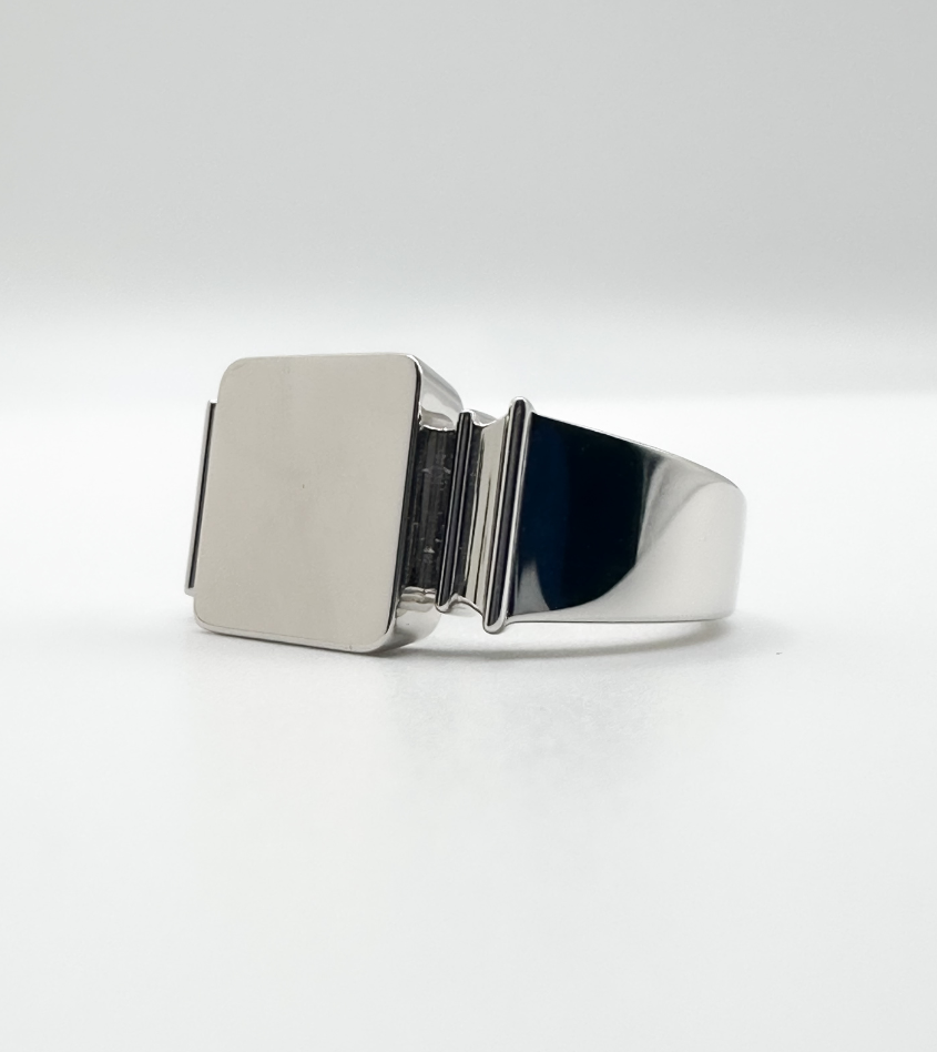 Signet Ring